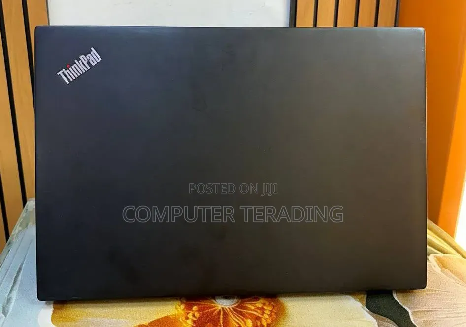 New Laptop Lenovo ThinkPad T490s 8GB Intel Core i5 SSD 512GB