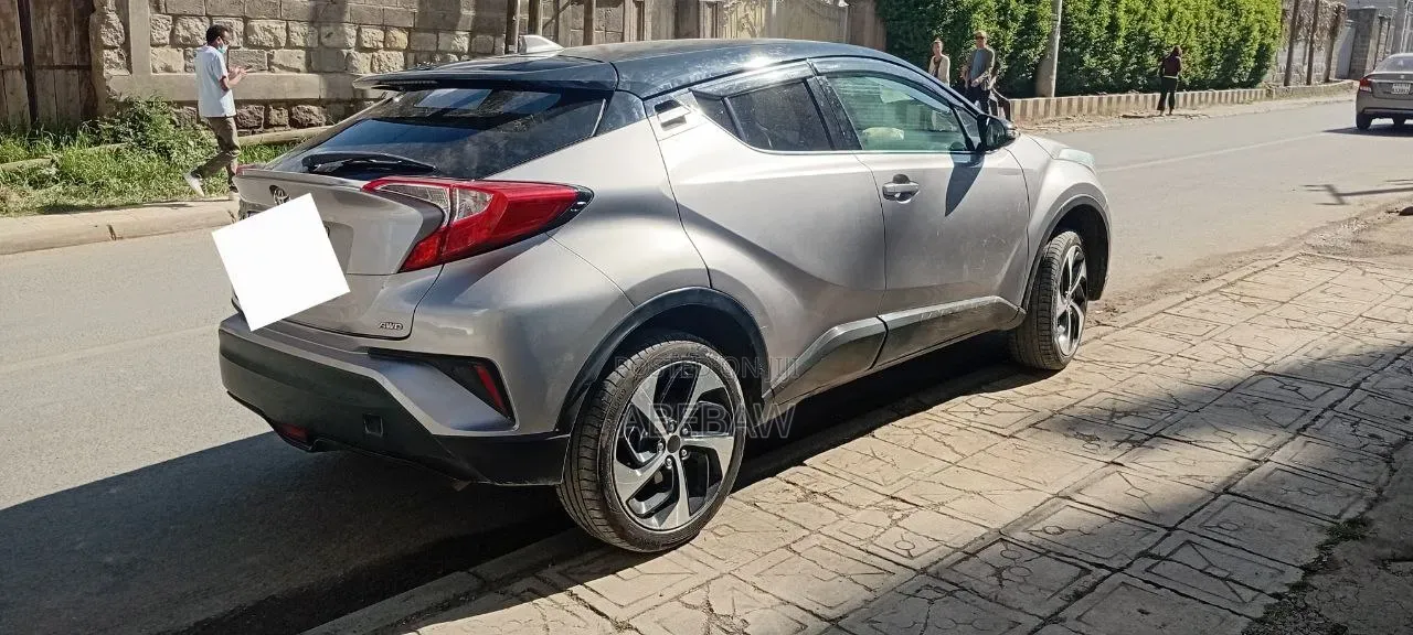 Toyota C-HR 2020 Silver