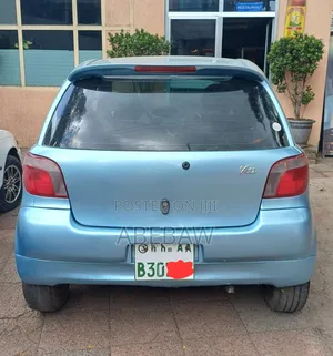 Toyota Vitz 2001 Blue