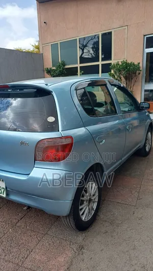 Toyota Vitz 2001 Blue