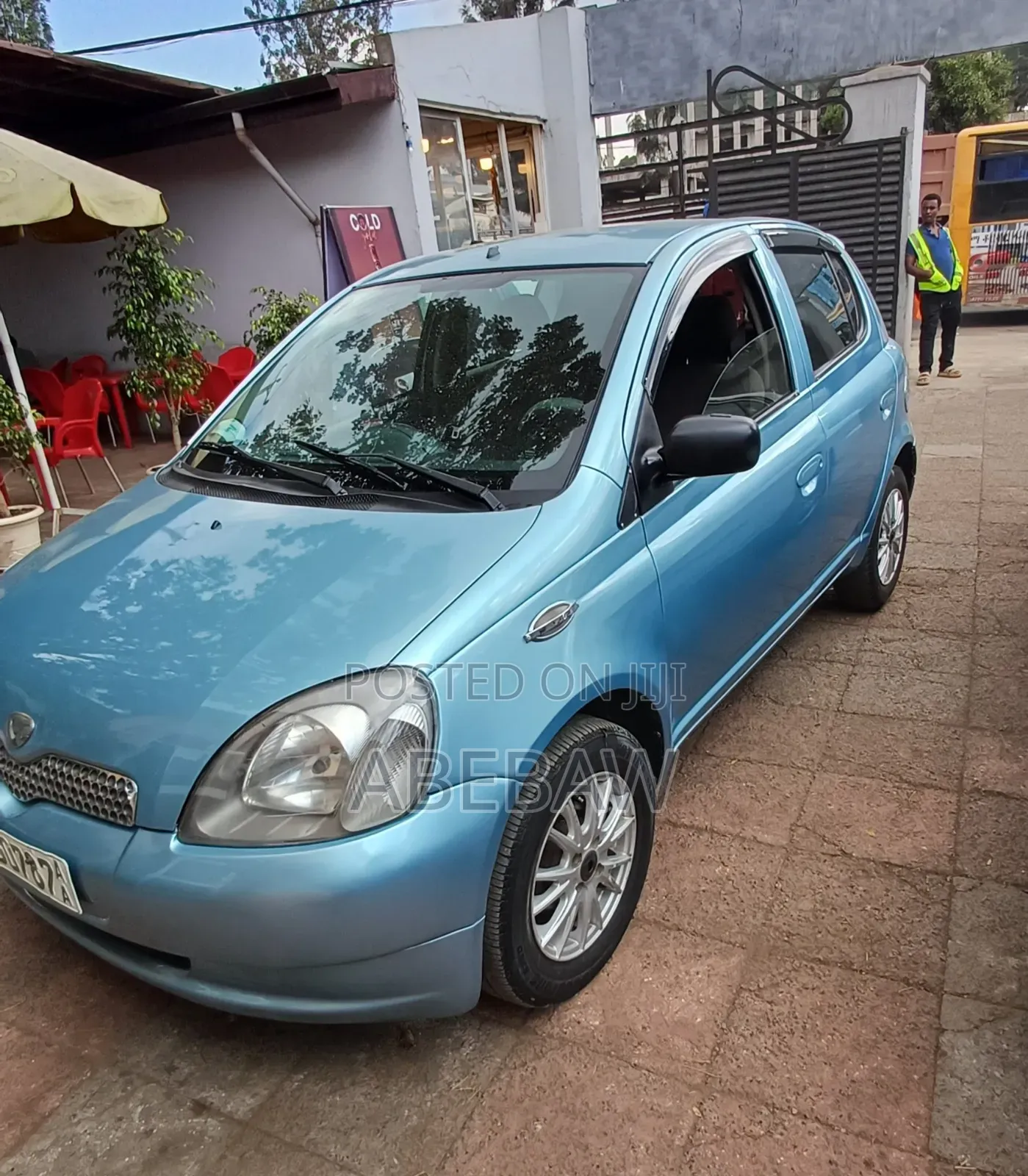 Toyota Vitz 2001 Blue