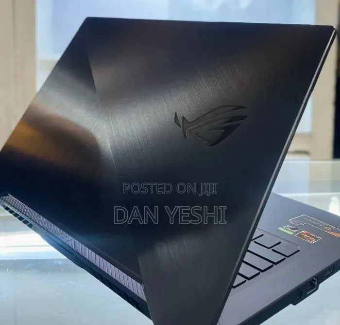New Laptop Asus 16GB AMD Ryzen 7 SSD 512GB