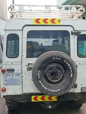 Land Rover Defender 1996 White