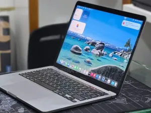 New Laptop Apple MacBook Pro 2020 M1 16GB Apple M1 SSD 256GB