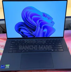 New Laptop Dell Precision 5560 16GB Intel Core i9 SSD 512GB