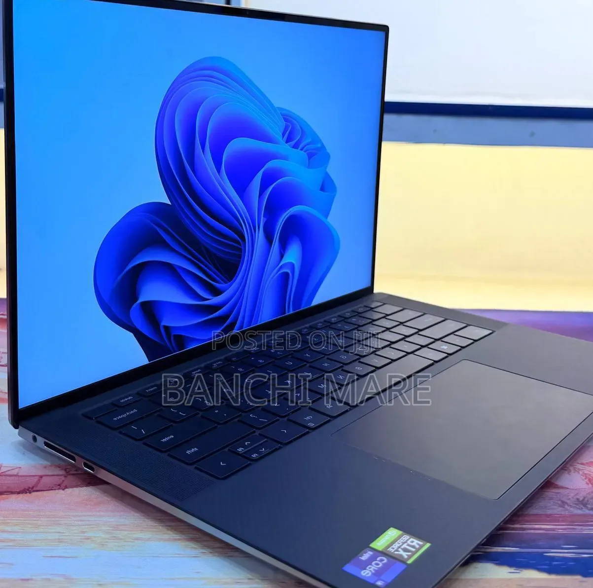 New Laptop Dell Precision 5560 16GB Intel Core i9 SSD 512GB