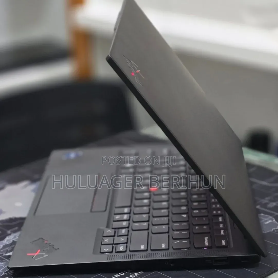 New Laptop Lenovo ThinkPad X1 Carbon 16GB Intel Core i7 SSD 512GB