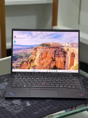 New Laptop Lenovo ThinkPad X1 Carbon 16GB Intel Core i7 SSD 512GB