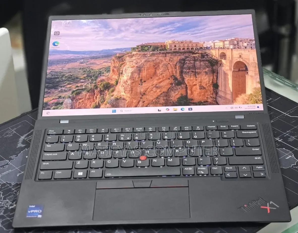 New Laptop Lenovo ThinkPad X1 Carbon 16GB Intel Core i7 SSD 512GB