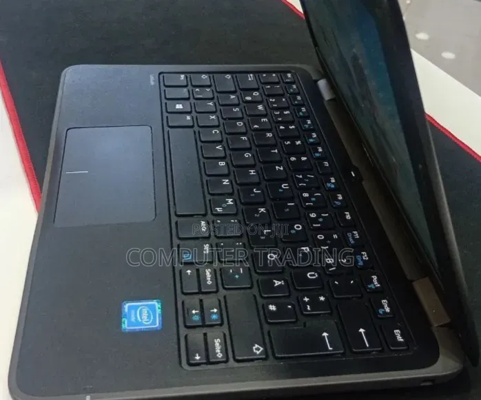 New Laptop Dell Latitude 3180 4GB Intel Core i5 SSD 72GB