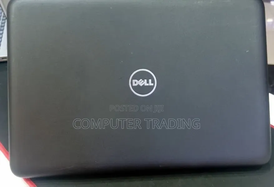 New Laptop Dell Latitude 3180 4GB Intel Core i5 SSD 72GB