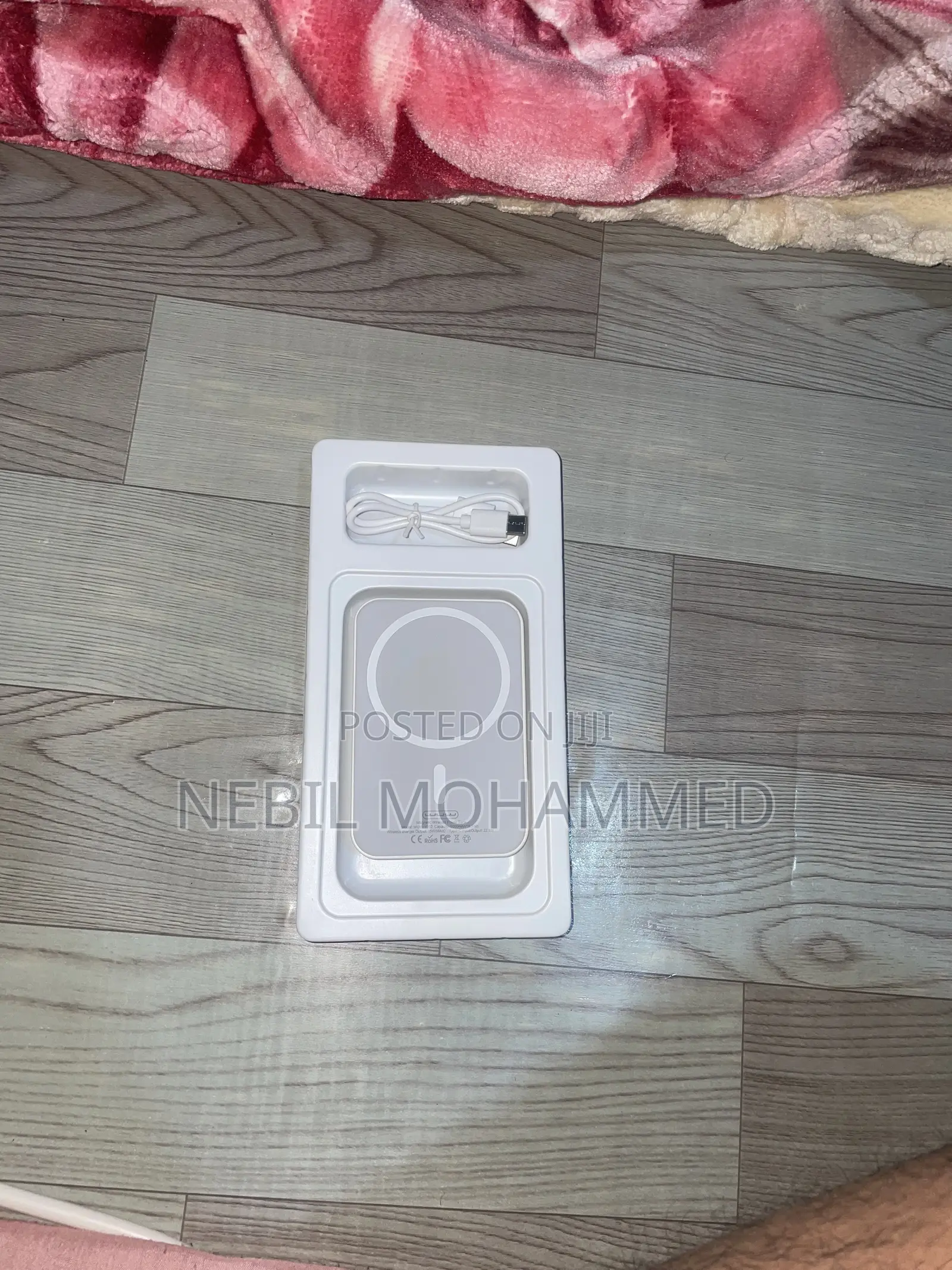 Magnetic Wireless Power Bank