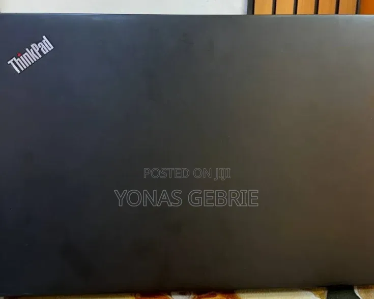 New Laptop Lenovo 8GB Intel Core i5 SSD 512GB