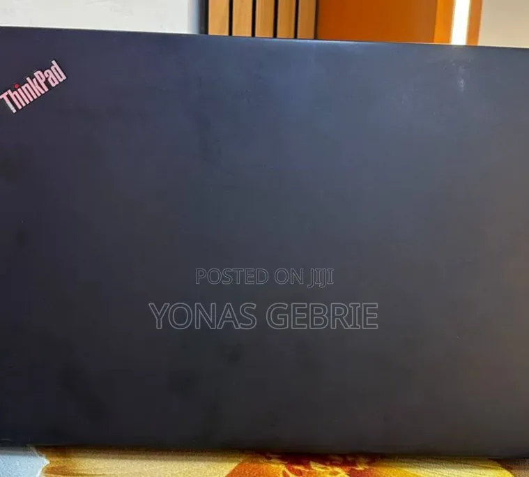 New Laptop Lenovo 8GB Intel Core i5 SSD 512GB