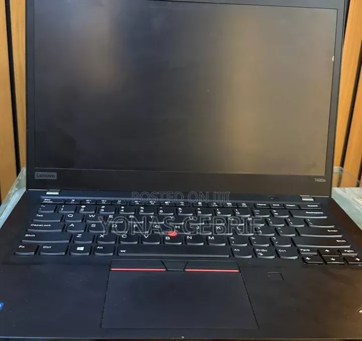 New Laptop Lenovo 8GB Intel Core i5 SSD 512GB