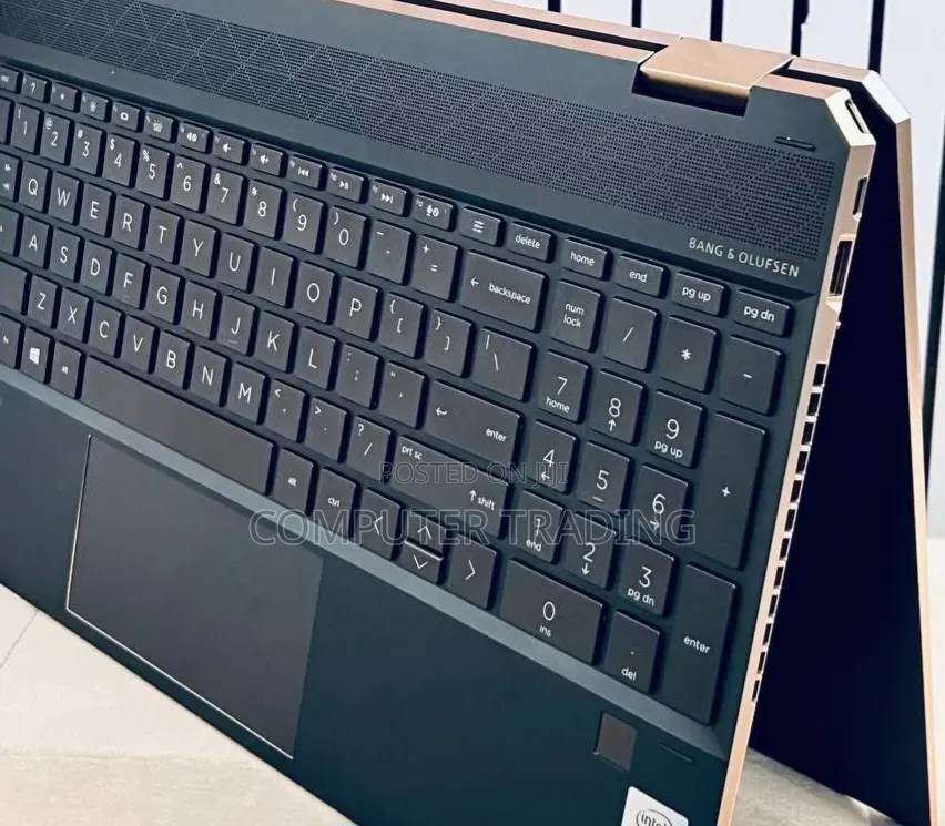 New Laptop HP Spectre 16GB Intel Core i7 SSD 1T