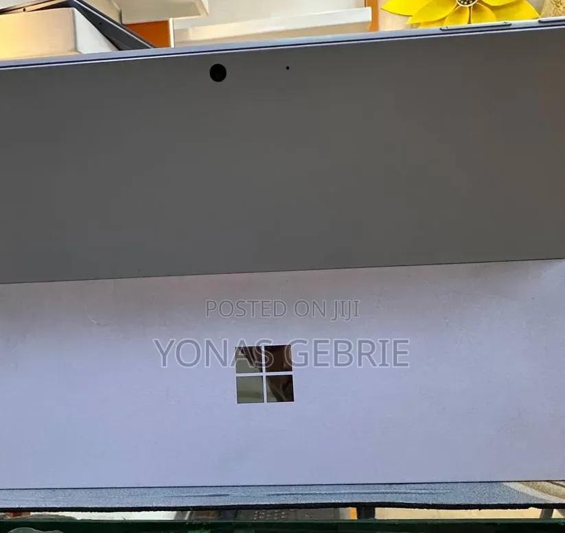 New Laptop Microsoft Surface 16GB Intel Core i7 SSD 512GB
