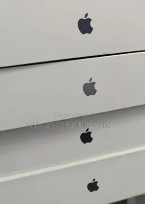 New Laptop Apple MacBook Pro 2025 M5 36GB Apple M5 Pro SSD 2T