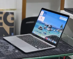 New Laptop Apple MacBook Pro 2020 M1 16GB Apple M1 Pro SSD 256GB