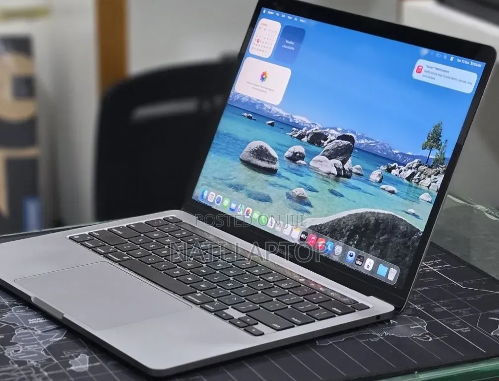 New Laptop Apple MacBook Pro 2020 16GB Apple M1 Pro SSD 256GB