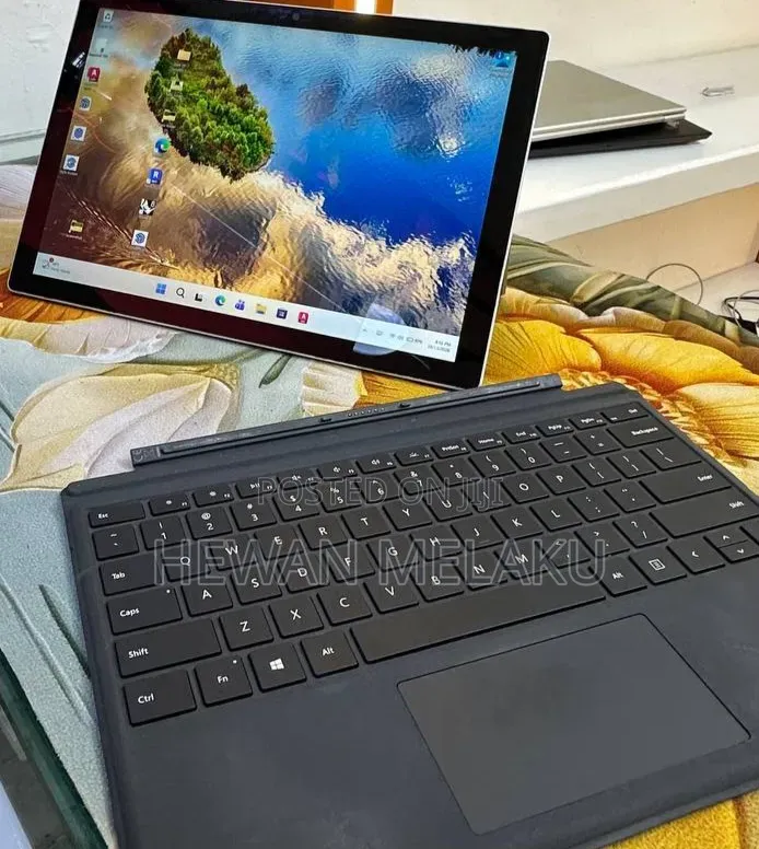 New Laptop Microsoft Surface Pro 7 16GB Intel Core i7 SSD 512GB