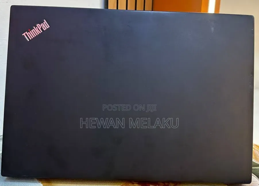 New Laptop Lenovo ThinkPad T490s 8GB Intel Core i5 SSD 512GB