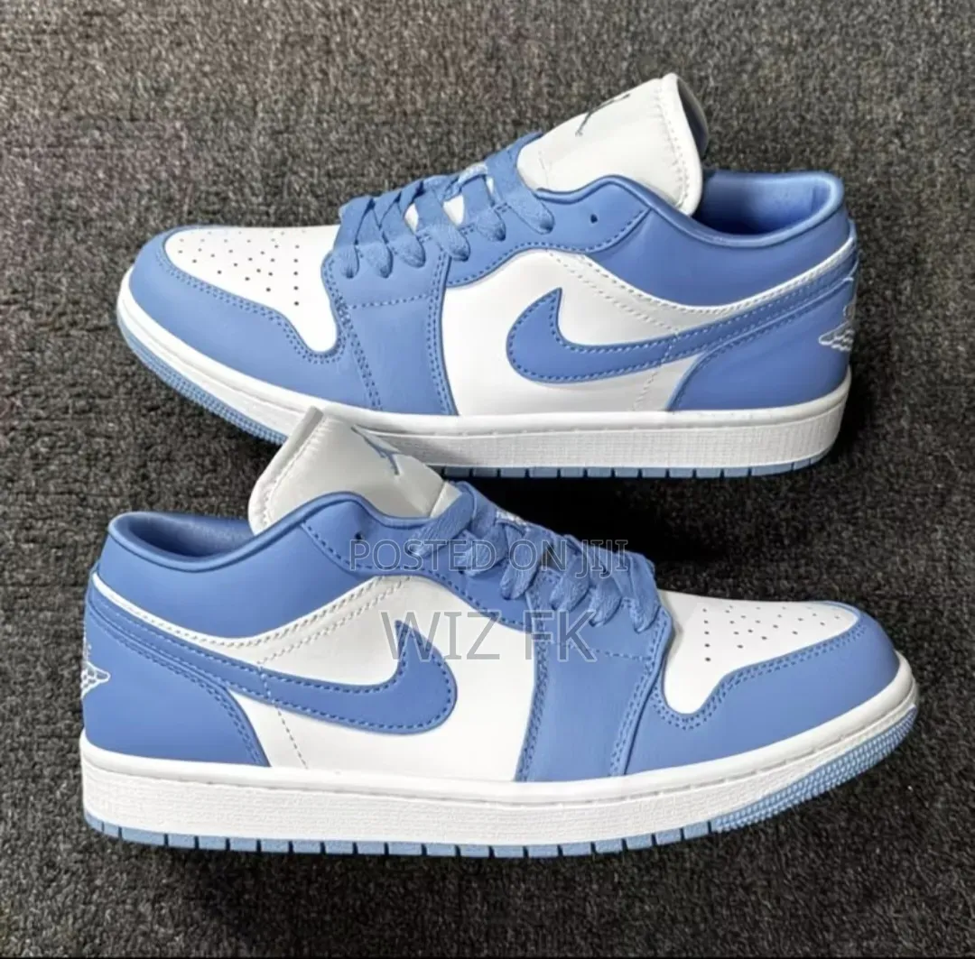 Nike Dunk Low. Size 42