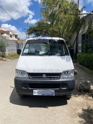 Suzuki Eeco 2025 White