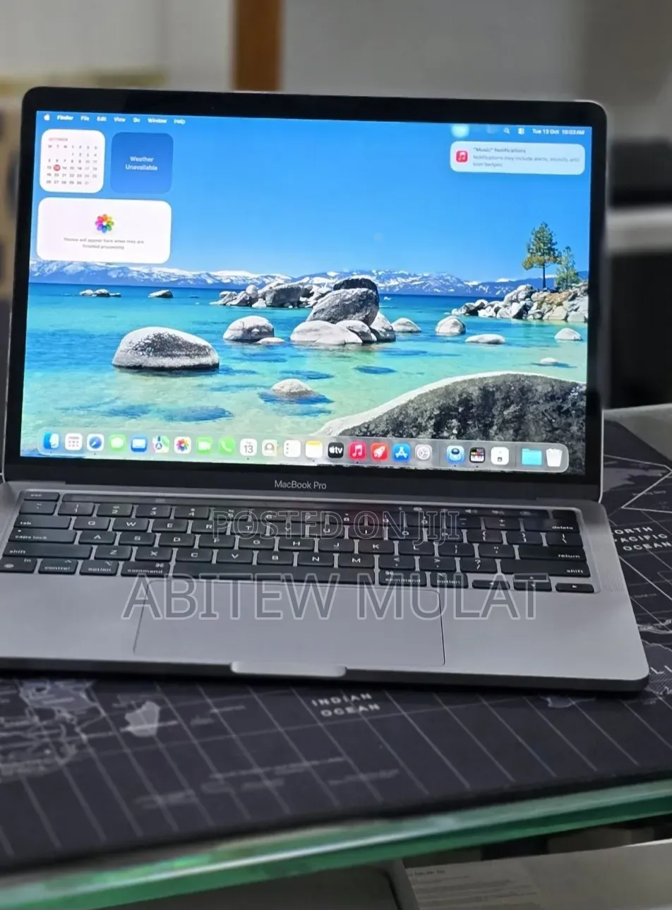 New Laptop Apple MacBook Pro 2020 M1 16GB Apple M1 SSD 256GB