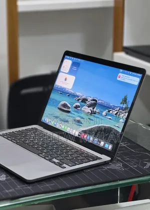 New Laptop Apple MacBook Pro 2020 M1 16GB Apple M1 SSD 256GB