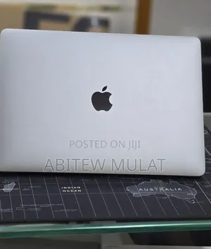 New Laptop Apple MacBook Pro 2020 M1 16GB Apple M1 SSD 256GB