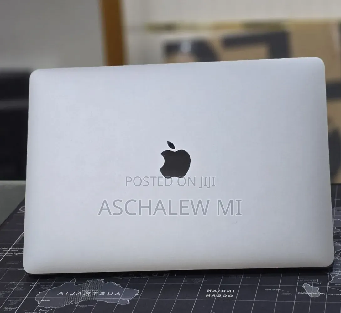 New Laptop Apple MacBook Pro 2020 M1 16GB Apple M1 SSD 256GB