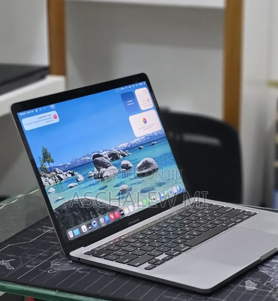 New Laptop Apple MacBook Pro 2020 M1 16GB Apple M1 SSD 256GB