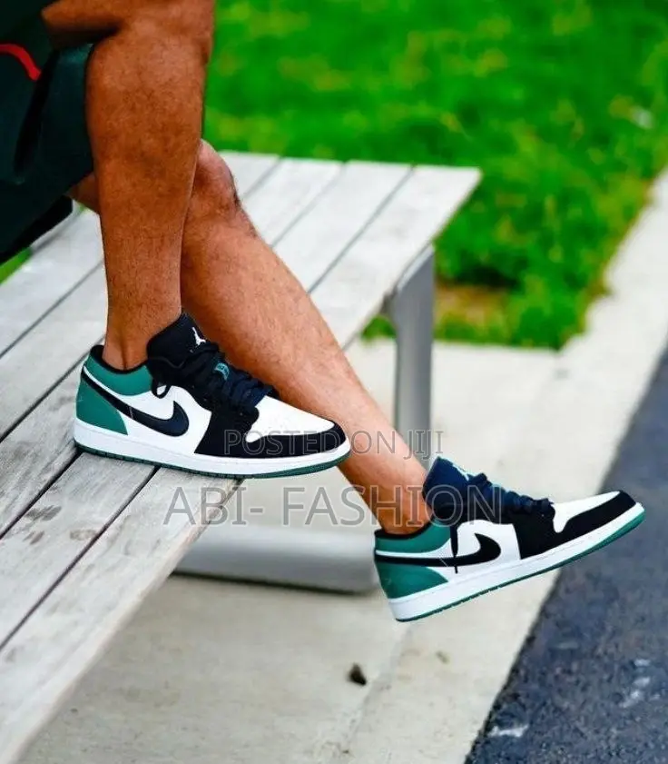 Air Jordan 1 Low Sneakers – New Arrival