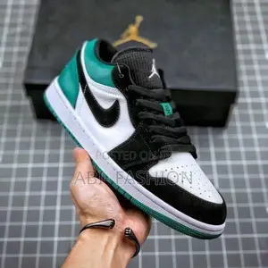 Air Jordan 1 Low Sneakers – New Arrival