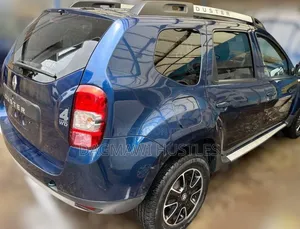Renault Duster 2017 Blue
