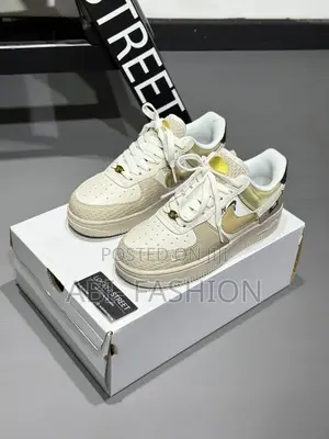 Nike Air Force 1 Low Sneakers – New Arrival