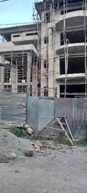 9bdrm House in አአ, Bole for sale