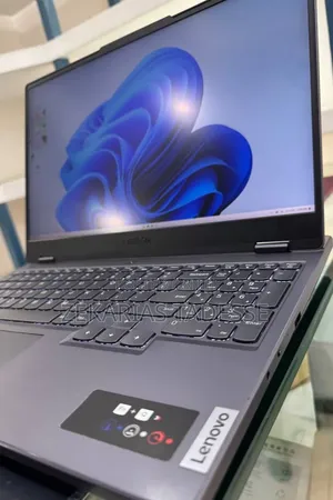 New Laptop Lenovo Legion 5 16GB AMD Ryzen 7 SSD 1T