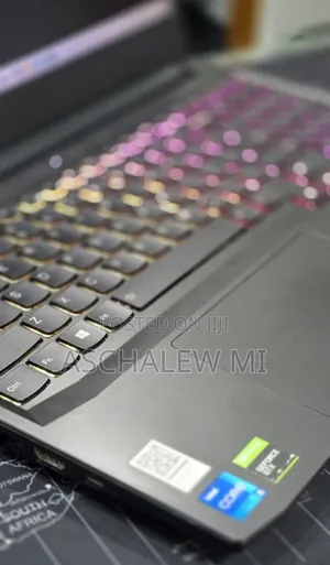 New Laptop Lenovo IdeaPad 1 16GB Intel Core i5 SSD 512GB