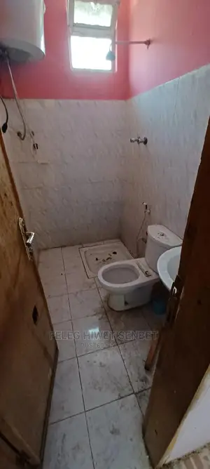 9bdrm House in አአ, Bole for sale