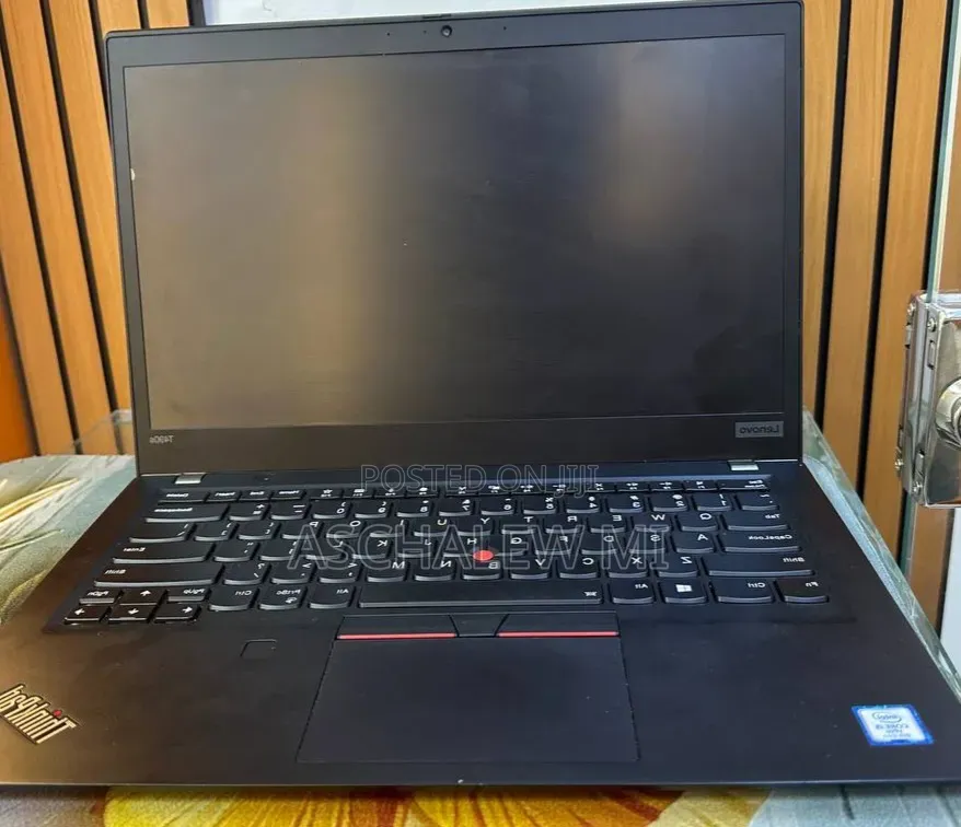 New Laptop Lenovo ThinkPad T490s 8GB Intel Core i5 SSD 512GB