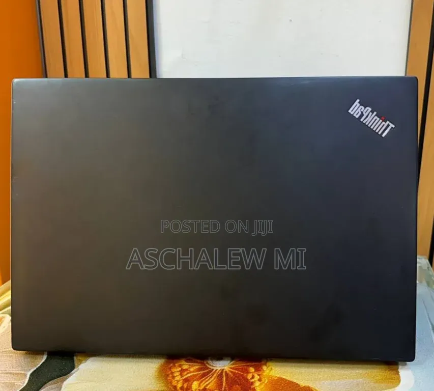 New Laptop Lenovo ThinkPad T490s 8GB Intel Core i5 SSD 512GB