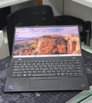 New Laptop Lenovo ThinkPad X1 Carbon 16GB Intel Core i7 SSD 512GB