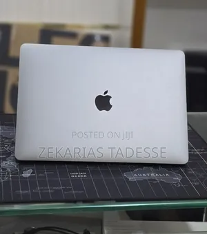 New Laptop Apple MacBook Pro 2021 M1 16GB Apple M1 SSD 256GB