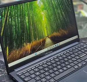 New Laptop Asus VivoBook 15 X505BA 16GB Intel Core i5 SSD 512GB