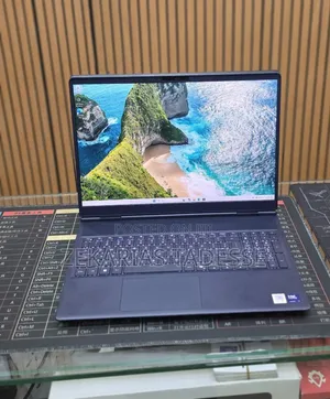 New Laptop Dell Alienware Aurora 16 16GB Intel Core Ultra 7 SSD 1T