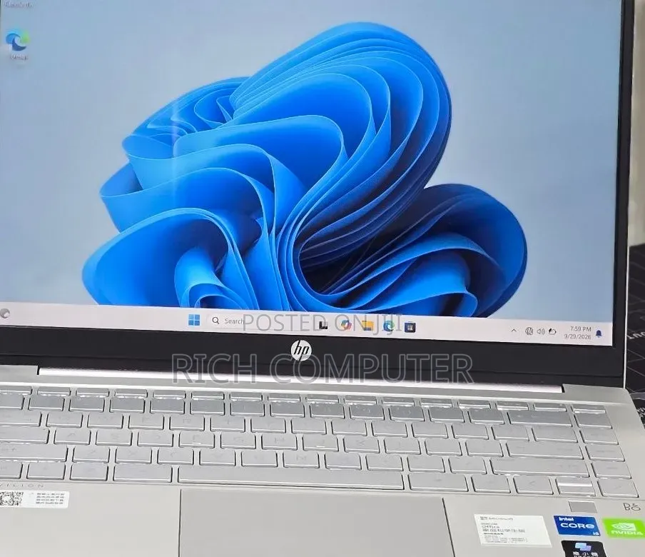 New Laptop HP Pavilion 15 16GB Intel Core i5 SSD 512GB