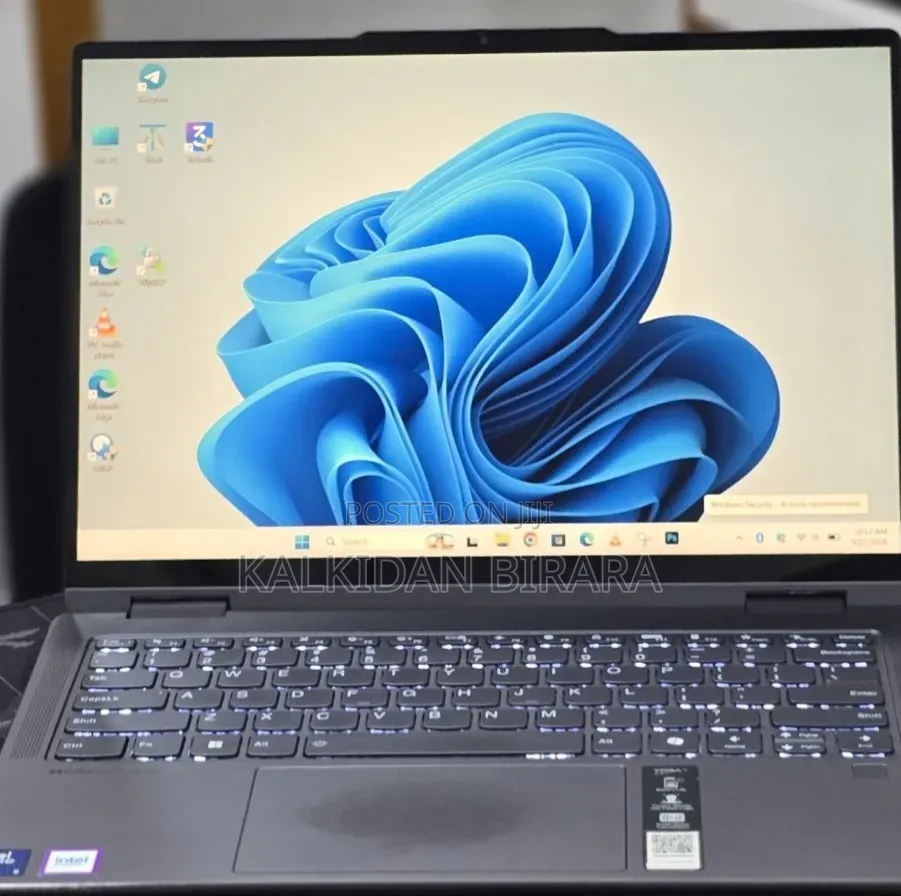 New Laptop Lenovo Yoga 9 16GB Intel Core Ultra 5 SSD 512GB