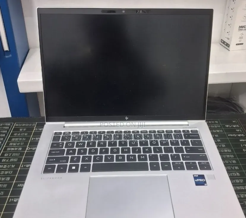 New Laptop HP EliteBook 840 G10 16GB Intel Core i7 SSD 1T